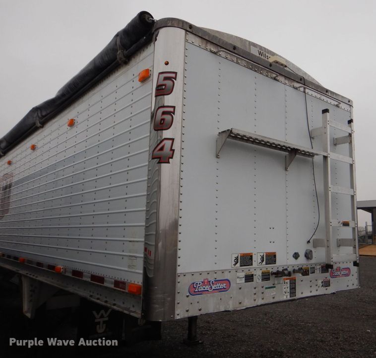 image for item LT9015 2012 Wilson DWH-550  grain trailer