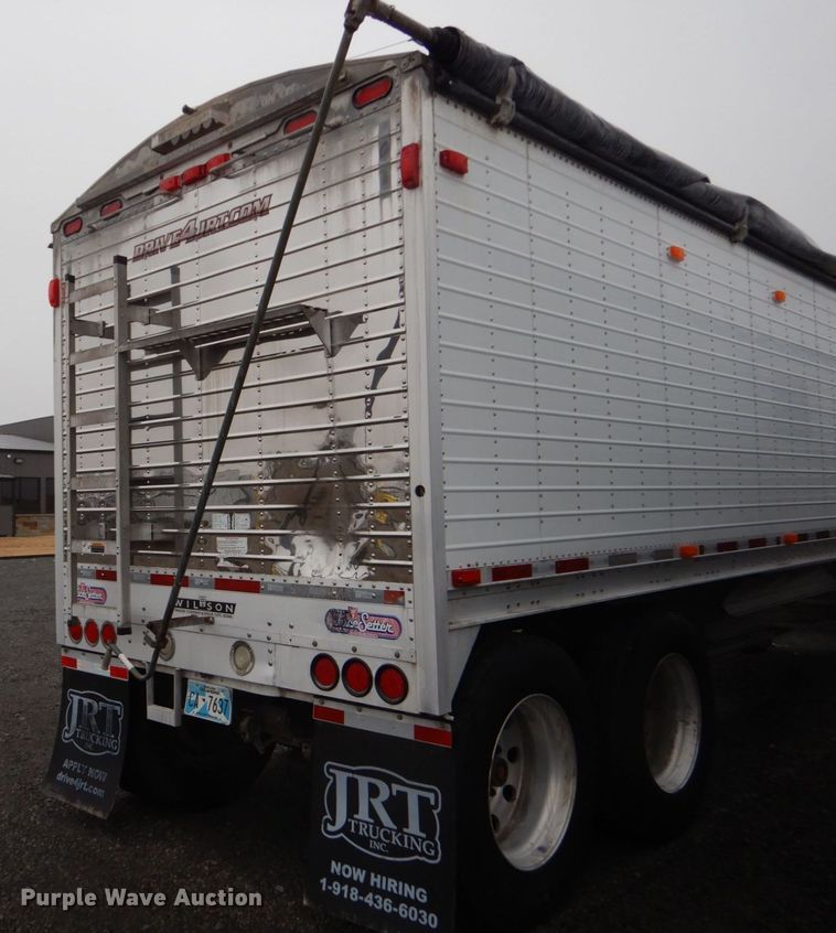 image for item LT9015 2012 Wilson DWH-550  grain trailer