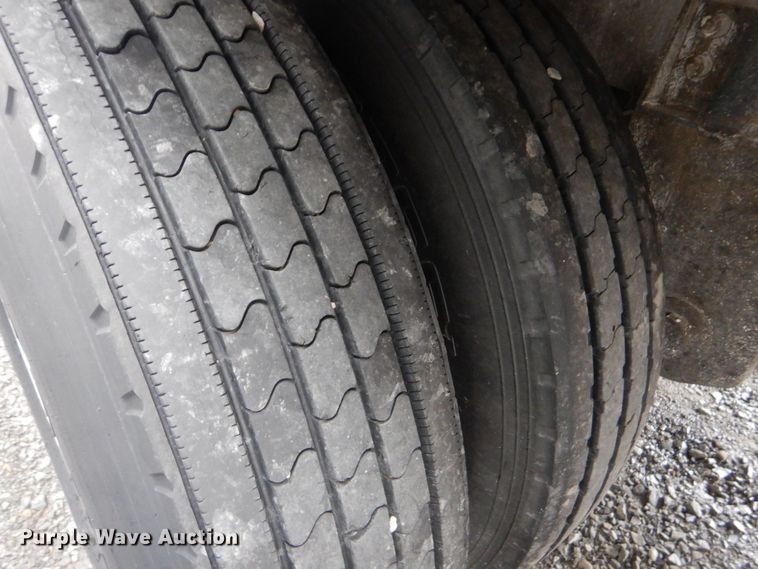 image for item LT9015 2012 Wilson DWH-550  grain trailer