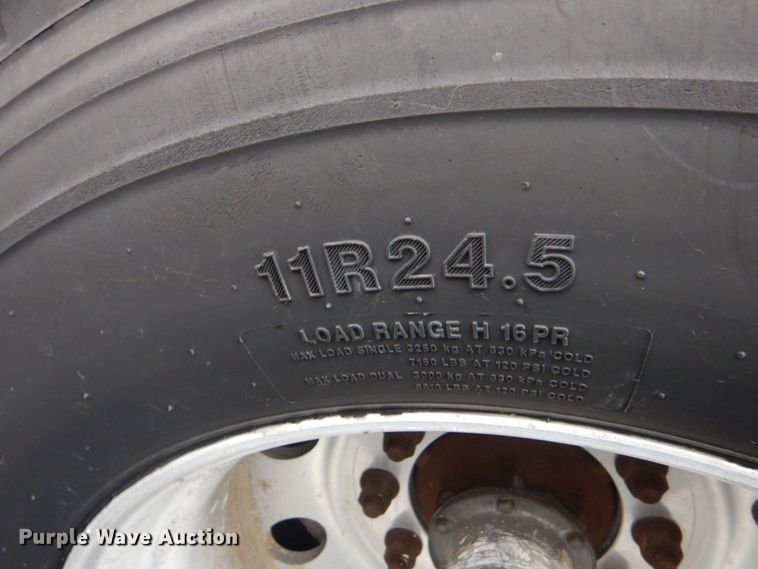 image for item LT9015 2012 Wilson DWH-550  grain trailer