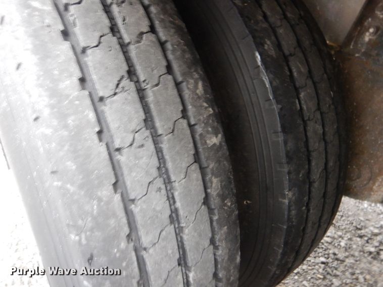 image for item LT9015 2012 Wilson DWH-550  grain trailer