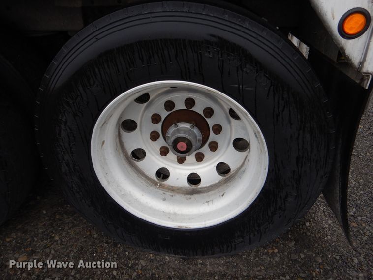 image for item LT9015 2012 Wilson DWH-550  grain trailer