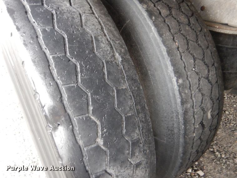 image for item LT9015 2012 Wilson DWH-550  grain trailer