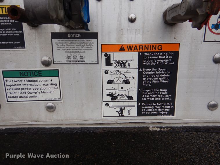 image for item LT9015 2012 Wilson DWH-550  grain trailer