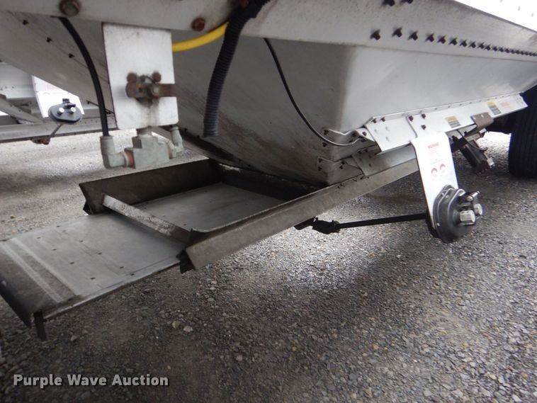 image for item LT9016 2013 Timpte  grain trailer