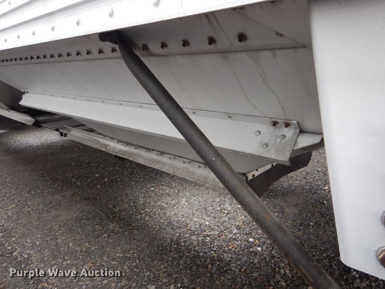 image for item LT9016 2013 Timpte  grain trailer