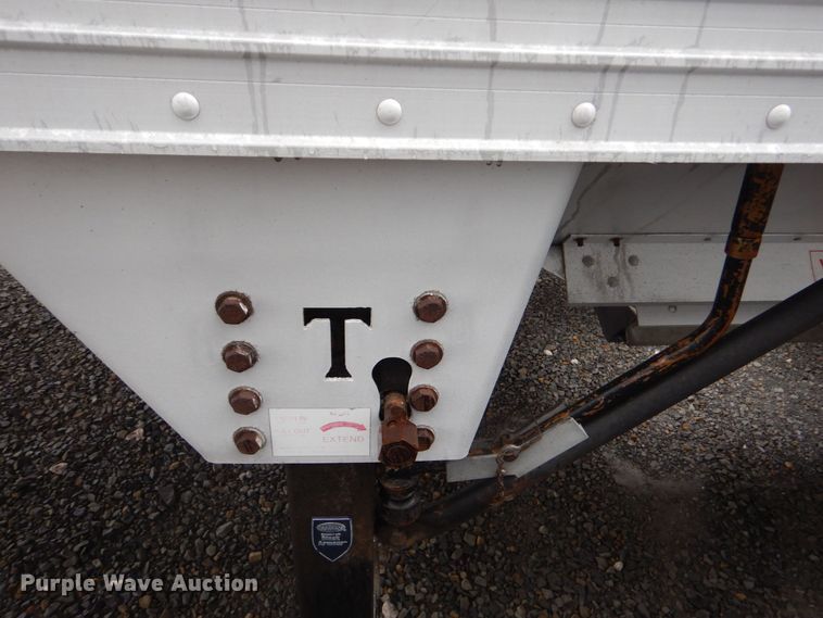image for item LT9016 2013 Timpte  grain trailer