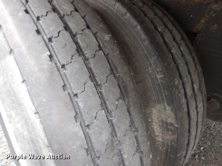 image for item LT9016 2013 Timpte  grain trailer