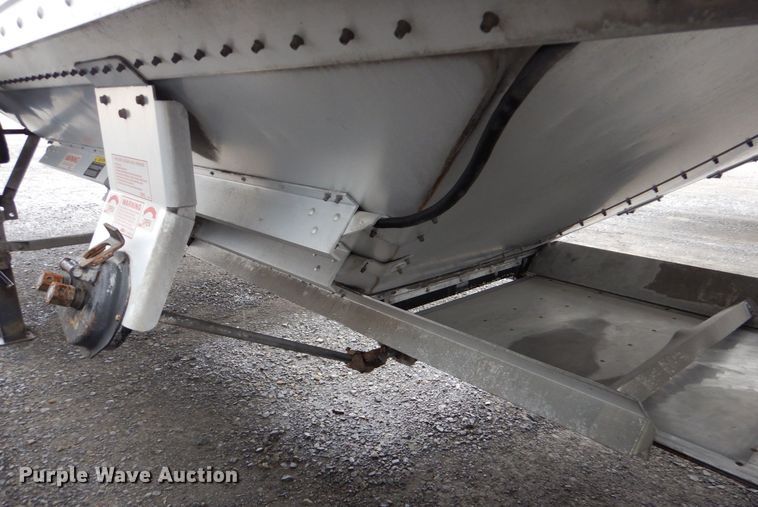 image for item LT9017 2017 Timpte  grain trailer