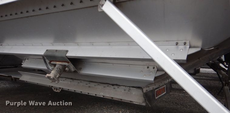 image for item LT9017 2017 Timpte  grain trailer