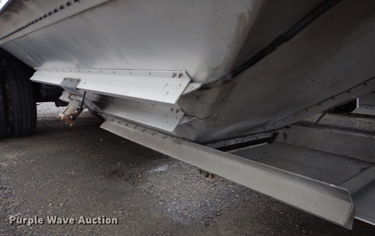 image for item LT9017 2017 Timpte  grain trailer