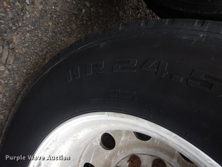 image for item LT9017 2017 Timpte  grain trailer