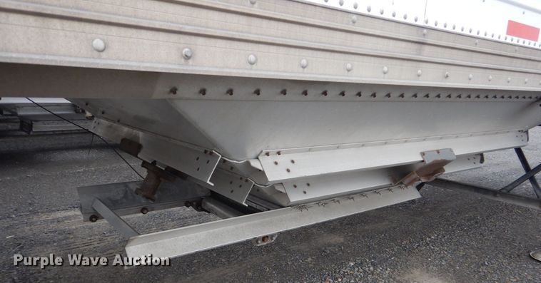 image for item LT9018 2015 Timpte  grain trailer