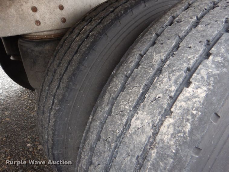 image for item LT9018 2015 Timpte  grain trailer