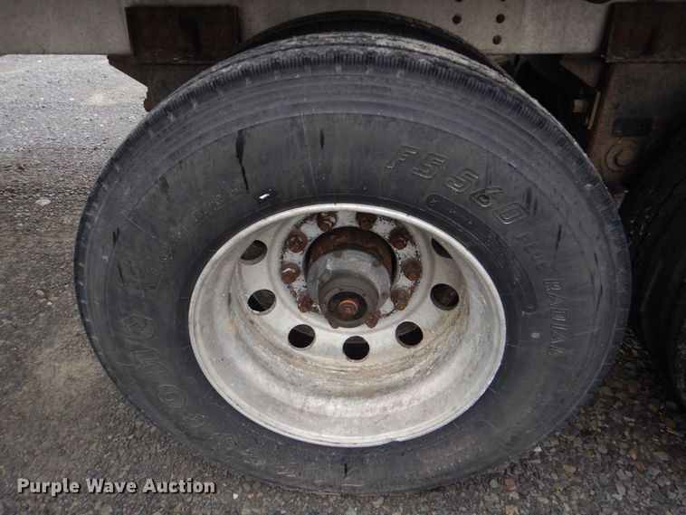 image for item LT9018 2015 Timpte  grain trailer