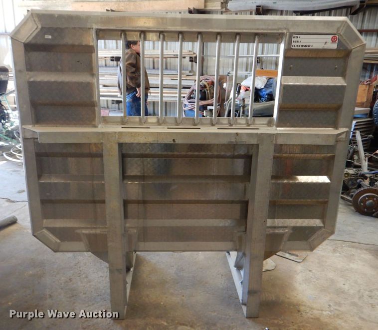 image for item MM9584 Protech  headache rack