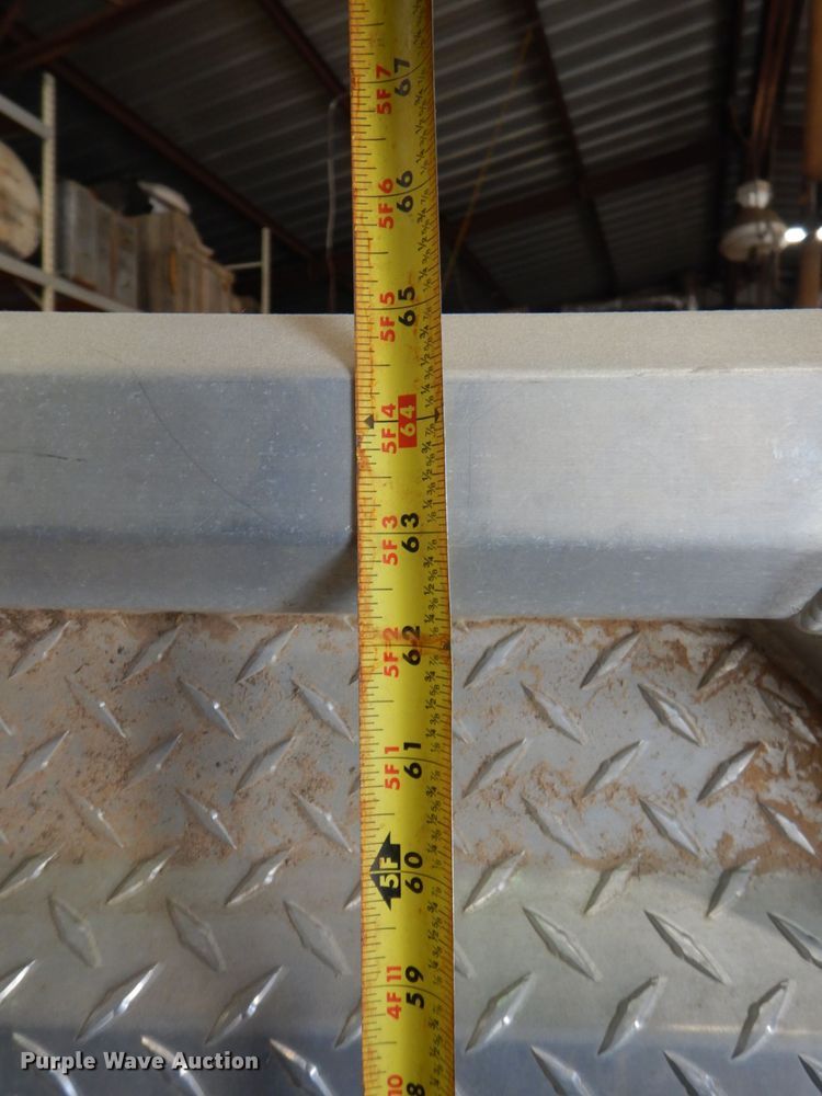 image for item MM9584 Protech  headache rack