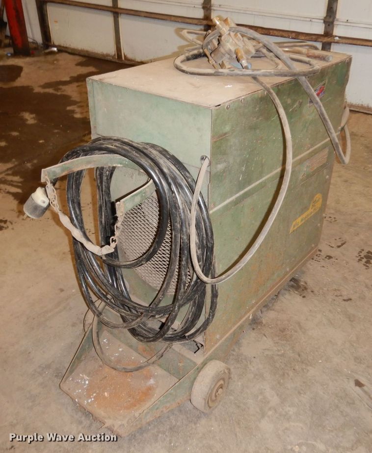 image for item AF9342 Linde Might Master 235  welder