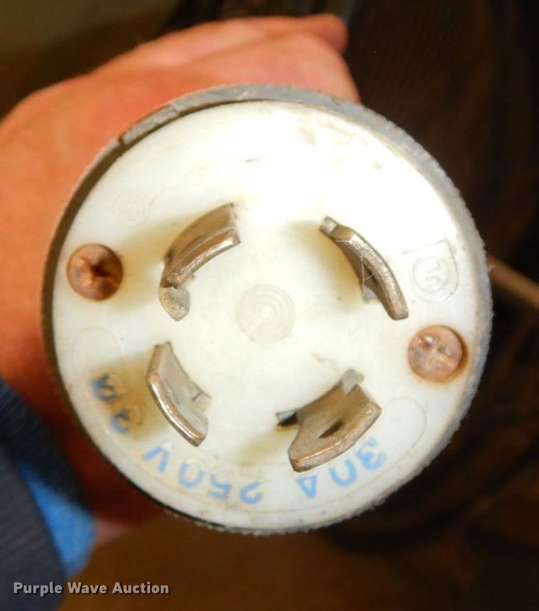 image for item AF9342 Linde Might Master 235  welder