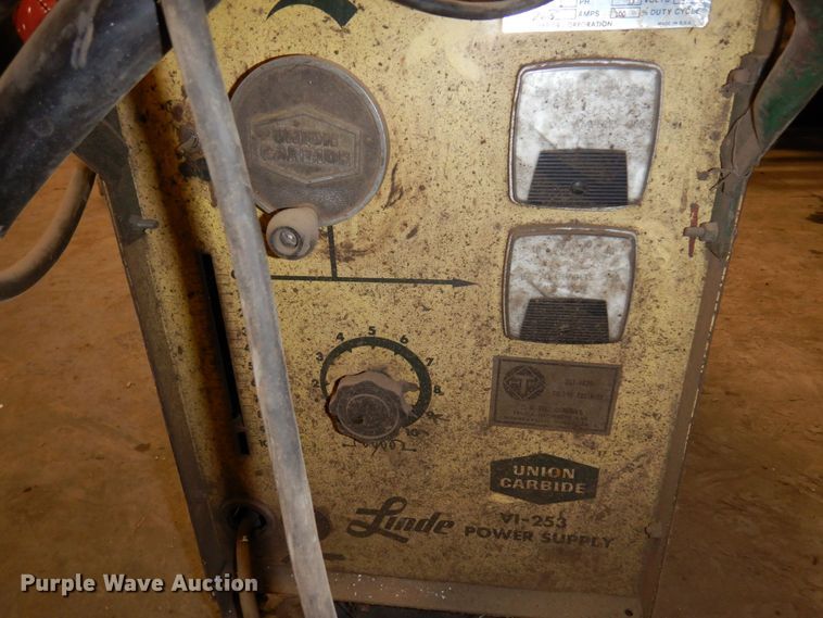 image for item AF9342 Linde Might Master 235  welder