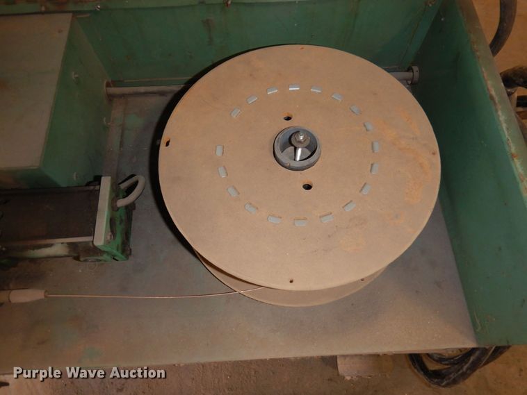 image for item AF9342 Linde Might Master 235  welder