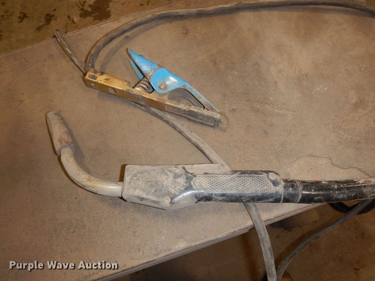 image for item AF9342 Linde Might Master 235  welder