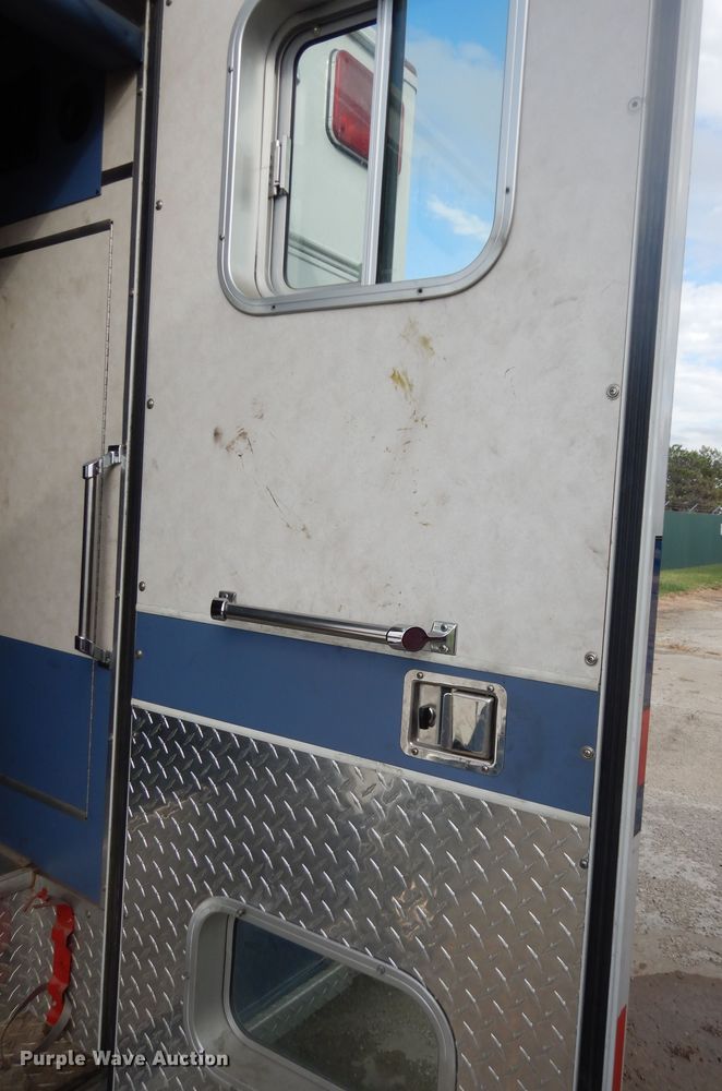 image for item DI6848 1993 Ford E350  ambulance