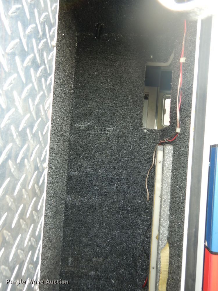 image for item DI6848 1993 Ford E350  ambulance