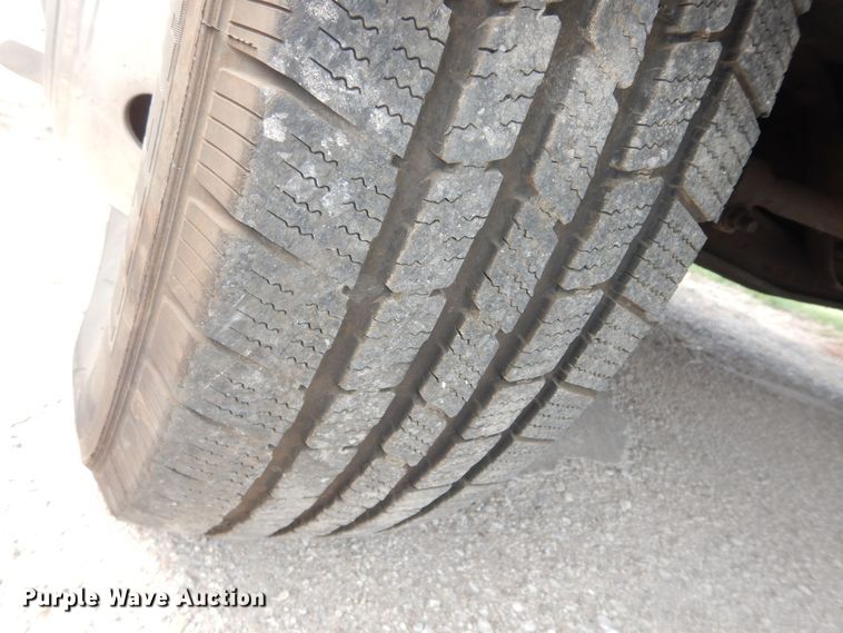 image for item DI6848 1993 Ford E350  ambulance