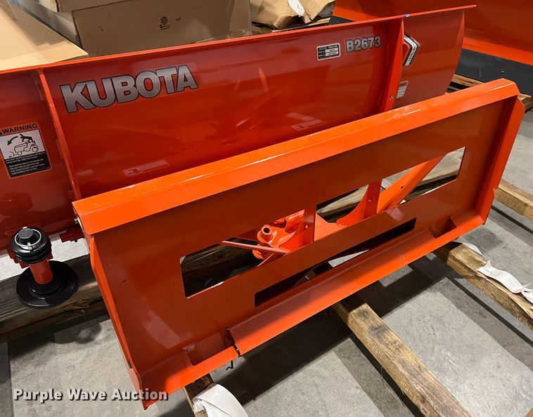 Kubota B2673 skid steer snow blade in Grapevine, TX Item DK7185 sold