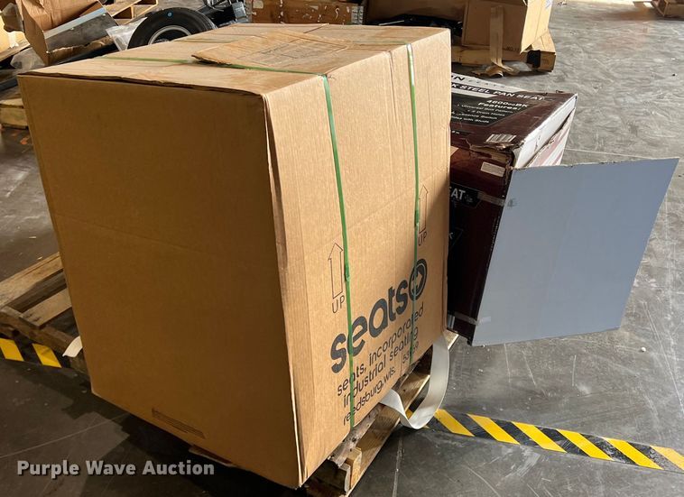 image for item DK7190 Kubota  seats