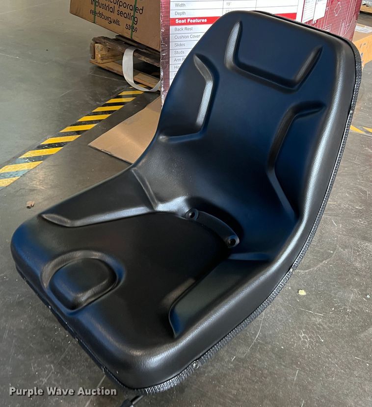 image for item DK7190 Kubota  seats