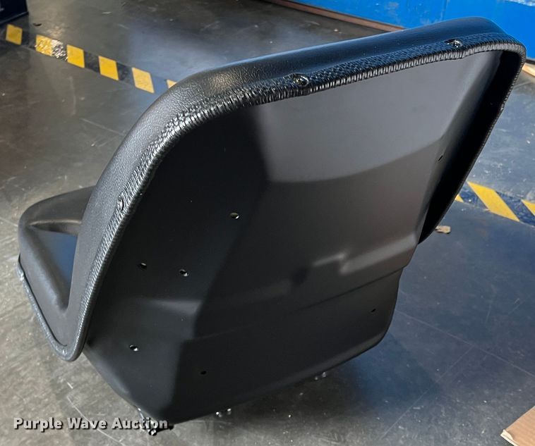 image for item DK7190 Kubota  seats