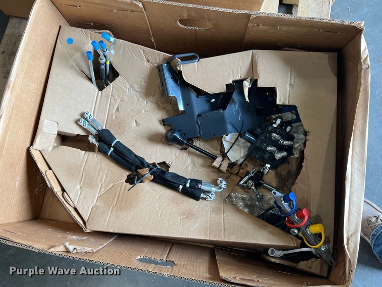 image for item DK7199 Kubota  valve kits