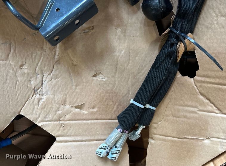 image for item DK7199 Kubota  valve kits