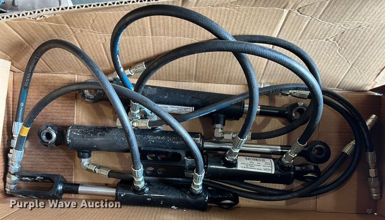 image for item DK7199 Kubota  valve kits