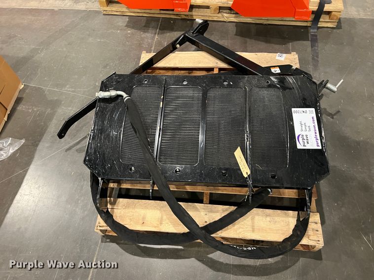 image for item DK7200 Kubota  oil cooler