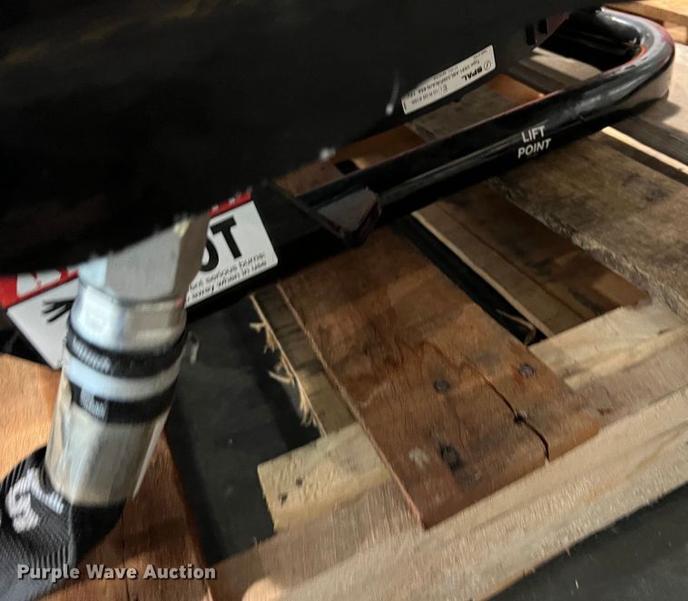 image for item DK7200 Kubota  oil cooler