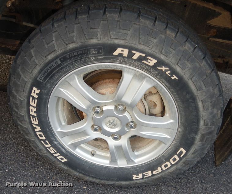 image for item DK7497 2010 Toyota Tundra  Double Cab pickup truck