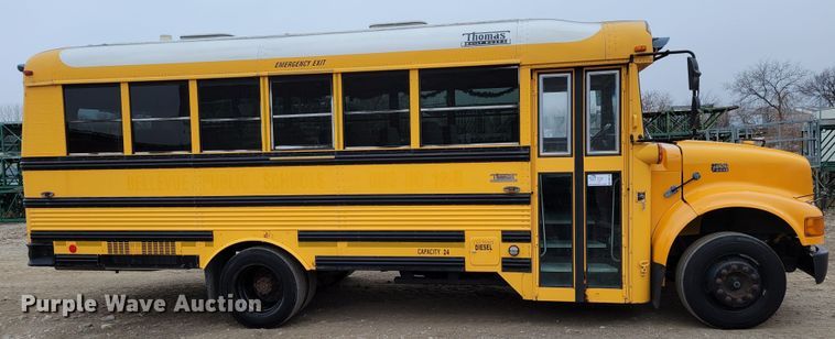 image for item DM8162 2000 International 3800  school bus