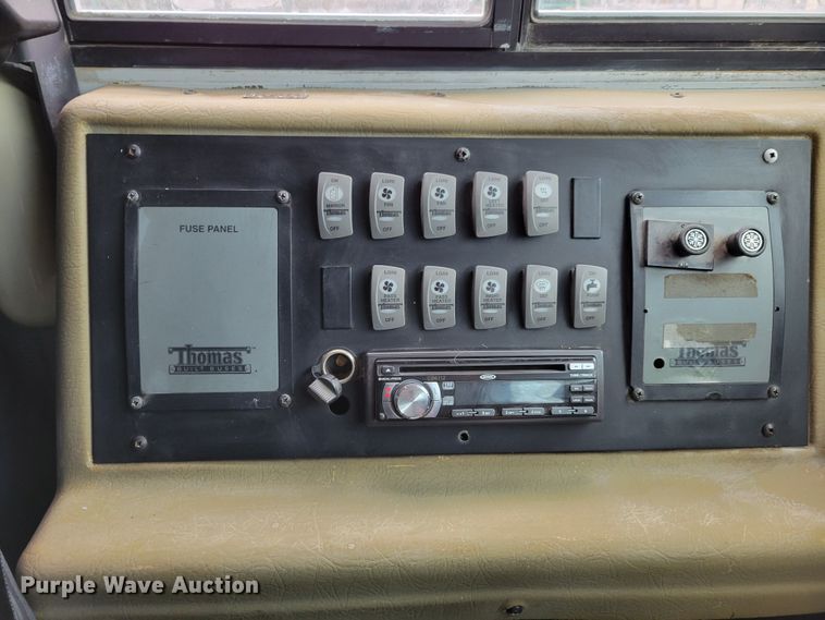 image for item DM8162 2000 International 3800  school bus