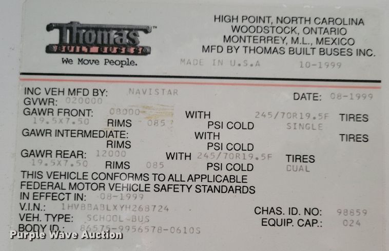 image for item DM8162 2000 International 3800  school bus