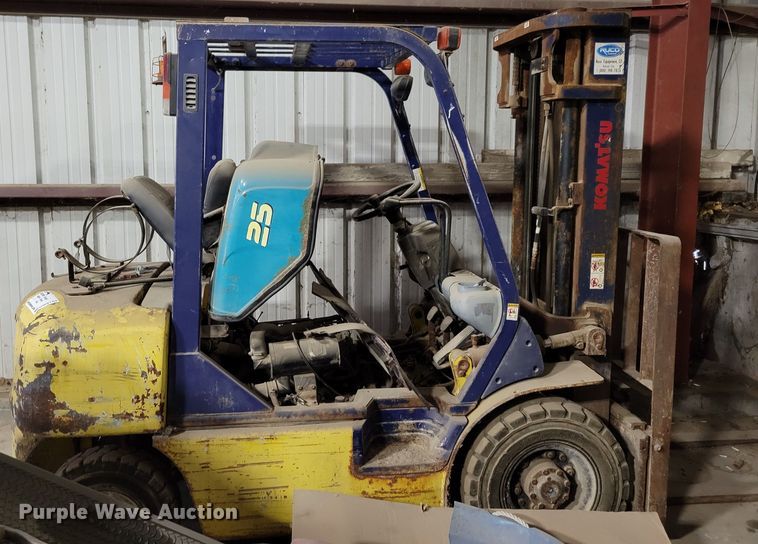 image for item DM8163 Komatsu FG25TLP-12  forklift