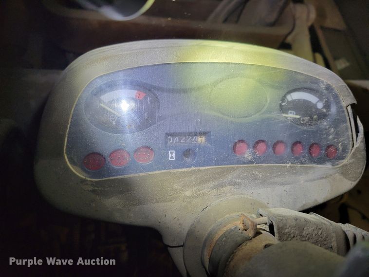 image for item DM8163 Komatsu FG25TLP-12  forklift