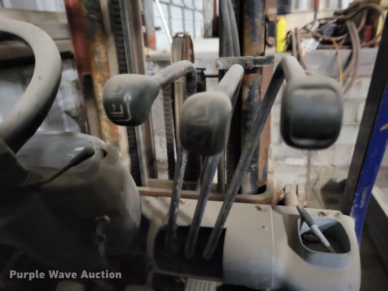 image for item DM8163 Komatsu FG25TLP-12  forklift