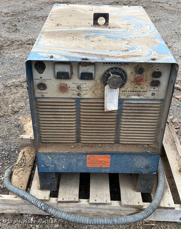image for item DN8104 Miller Deltaweld 450  welder