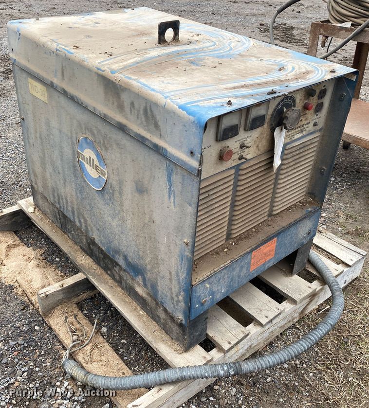 image for item DN8104 Miller Deltaweld 450  welder