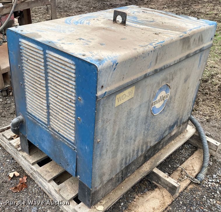 image for item DN8104 Miller Deltaweld 450  welder