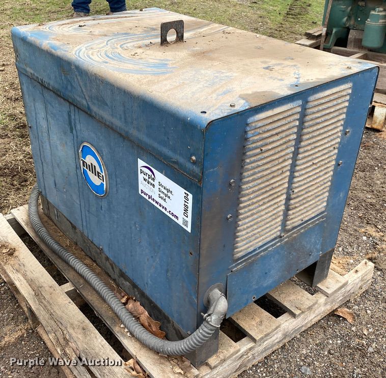 image for item DN8104 Miller Deltaweld 450  welder