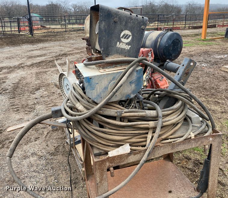 image for item DN8104 Miller Deltaweld 450  welder